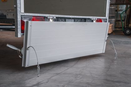 Bordwand vorn/hinten abklappbar