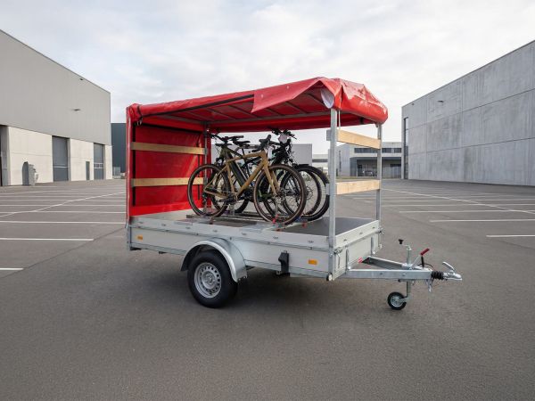 PKW Anhänger mit Planengestell für Hochplane und Halterung für den Fahrradtransport