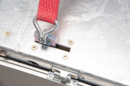 ST-N-Stahlboden mit versenkten Schwenknocken