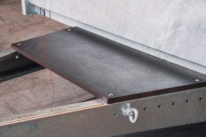 Baggerschaufel-Ablage auf Deichsel