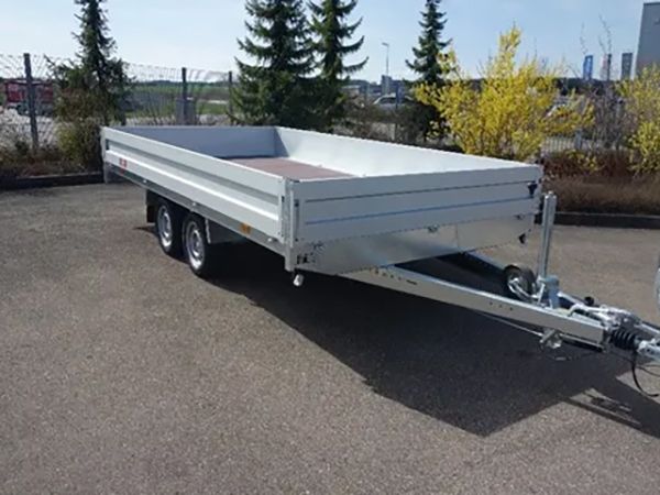 Großer Tandem Hochlader Anhänger von HIRTH